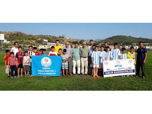 Kumluca'da futbol ve voleybol turnuvası