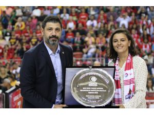 Fenerbahçe’nin Yıldız Oyuncusu Birsel Vardarlı’ya Milli Forma