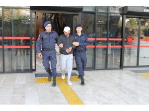 Alanya’da 4 yıl 8 ay hapis cezasıyla aranan cezaevi firarisi yakalandı