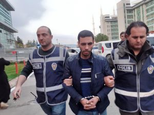 Karısına Şiddet Uygulayan Zanlı Adliyeye Sevk Edildi