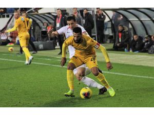 Süper Lig: Gençlerbirliği: 0 - Yeni Malatyaspor: 1 (İlk Yarı)