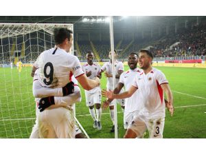 Süper Lig: Gençlerbirliği: 3 - Yeni Malatyaspor: 3 (Maç Sonucu)