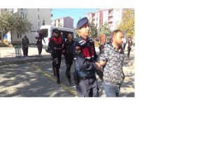 Jandarma Baskınında 10 Metre Yükseklikteki Balkondan Atlayarak Kaçmaya Çalıştı
