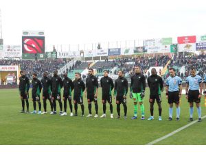 Süper Lig: Denizlispor: 0 - Medipol Başakşehir: 0 (İlk Yarı)