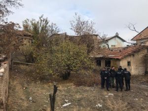 Konya Valisi Toprak: "Enkazdaki 3 Kişinin Cansız Bedenine Ulaşıldı"