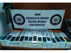 Adana’da 65 Bin Liralık Kaçak Telefon Ele Geçirildi