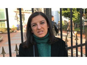 Rehin Aldığı Eşinin Kafasını Defalarca Demire Vurmuş