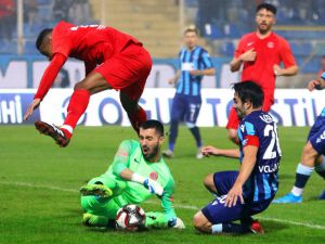 Tff 1. Lig: Adana Demirspor: 3 - Ümraniyespor: 0 (İlk Yarı Sonucu)