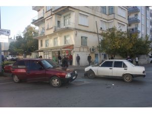 Antalya’da trafik kazası: Aynı aileden 6 kişi yaralandı