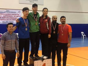 Badminton Türkiye Şampiyonası’nda Isparta Rüzgarı