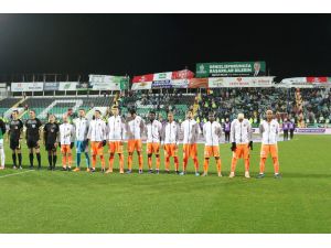 Süper Lig: Denizlispor: 0 - Alanyaspor: 3 (İlk Yarı)