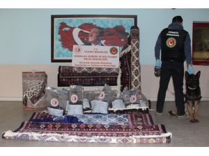 Halıların İçinden 137,5 Kilogram Afyon Sakızı Çıktı