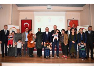 ’Koruyucu Aile’ projesi Antalya’da 182 çocuğu aileyle buluşturdu