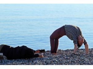 Antalya’da akşam güneşi içleri ısıttı