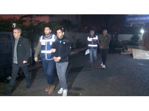Girdikleri Evde Polise Yakalanınca Uyumak İçin Geldik Diyen 2 Şüpheli Tutuklandı
