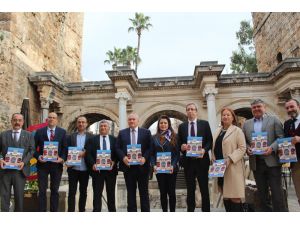 Kongre turizmi tanıtım kataloğunun simgesi Üç Kapılar