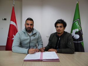 Denizlispor Muhammet Özkal’la 4.5 Yıllık Sözleşme İmzaladı