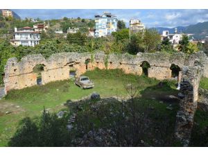 Tarihi Gülevşen Camii restore edilecek