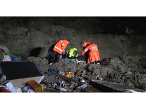 Heyelan Altında Kalan Vatandaş Hayatını Kaybetti
