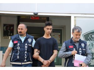 Babasını komando bıçağıyla ağır yaralayan genç serbest bırakıldı
