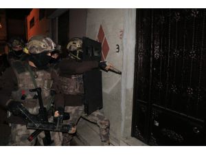 Uyuşturucu Ticaretinden Hapis Cezası Alanlara Şafak Vakti Baskın