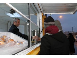 Şahinbey Belediyesi’den Dondurucu Soğukta İnsanın İçini Isıtan Hizmet