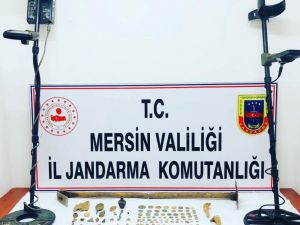 Mersin’de 2 Şüpheli Sit Alanında Define Ararken Yakalandı