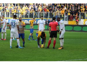 Süper Lig: Mke Ankaragücü: 1 - Kasımpaşa: 1 (Maç Sonucu)