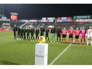 Süper Lig: Denizlispor: 0 - Göztepe: 1 (İlk Yarı)