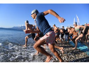 Antalya’da denizden çıkıp bisikletle dağa tırmanan sporcuların zorlu mücadelesi