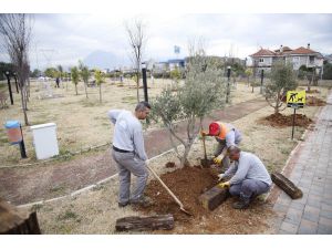 Döşemealtı Belediyesi, Elazığ depreminde hayatını kaybedenleri unutmadı