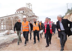 Böcek, Finike Eroğlu Nuri Cami inşaatını inceledi