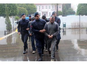 Otelden 350 kilogram kablo çalan hırsızlar kaçamadı