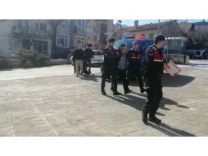 Jasat Timi Dolandırıcıyı 2 Yıl Sonra Gazinoda Eğlenirken Yakaladı