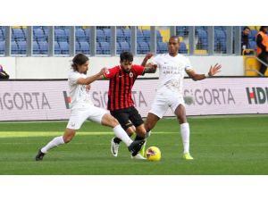 Süper Lig: Gençlerbirliği: 0 - Mke Ankaragücü: 0 (İlk Yarı)