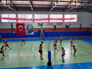 Voleybol Yıldızlar Türkiye Grup Birinciliği Sona Erdi