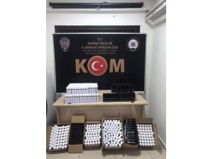 Polisten Kaçak Deodorant Ve Sahte Alkol Operasyonu