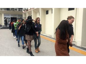İnternetten İlanla Dolandırıcılık Yapan Şüphelilerden 4’ü Tutuklandı