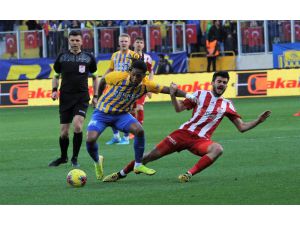 Süper Lig: Mke Ankaragücü: 0 - Sivasspor: 0 (İlk Yarı)