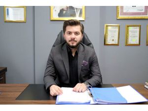 Uygunsuz Görüntülerini Çekip Şantaj Ve Tehditle 100 Bin Lirasını Aldılar