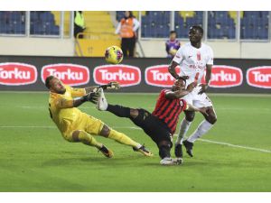 Süper Lig: Gençlerbirliği: 0 - Antalyaspor: 0 (İlk Yarı)