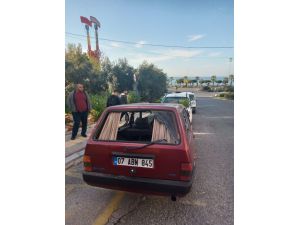 Antalya’da öfkeli kayın biraderden eniştesinin aracına sopalı saldırı