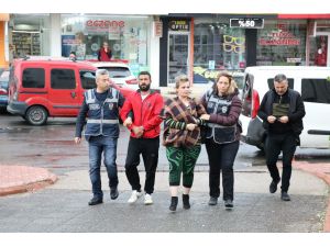 Hırsızlıktan Tutuklanan Kadın: "Cinayet Mi İşledik"
