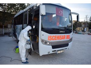 İscehisar Belediyesi Toplu Taşıma Araçlarını Dezenfekte Etti