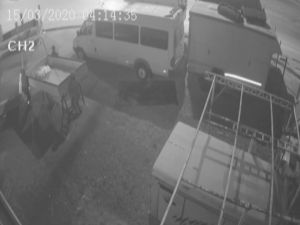 Hırsızlar hesaba katmadıkları 3. kameraya yakalandı