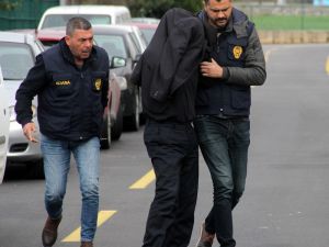 Asılsız "Korona Virüs" Mesajı Gönderen Memur Tutuklandı