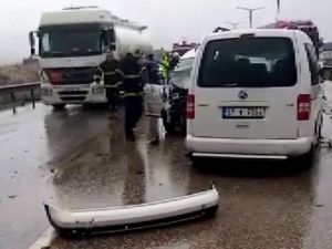 Gaziantep-adana Otobanında Zincirleme Trafik Kazası: 6 Yaralı