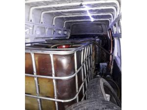 Ceyhan’da 2,5 Ton Kaçak Madeni Yağ Ele Geçirildi