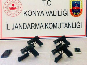 Şüphe Üzerine Durdurulan Araçta Silah Bulundu