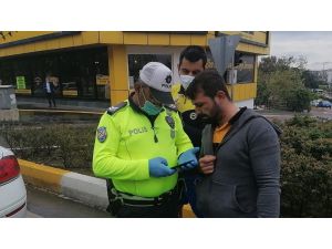 Kırmızı ışıkta geçmedim iddiasına polisten kaza yerinde görüntülü cevap